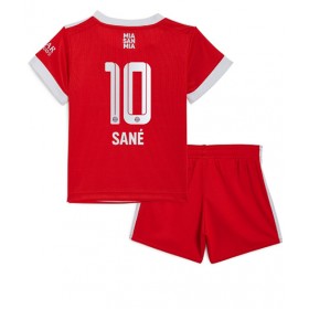 Baby Fußballbekleidung Bayern Munich Leroy Sane #10 Heimtrikot 2022-23 Kurzarm (+ kurze hosen)
